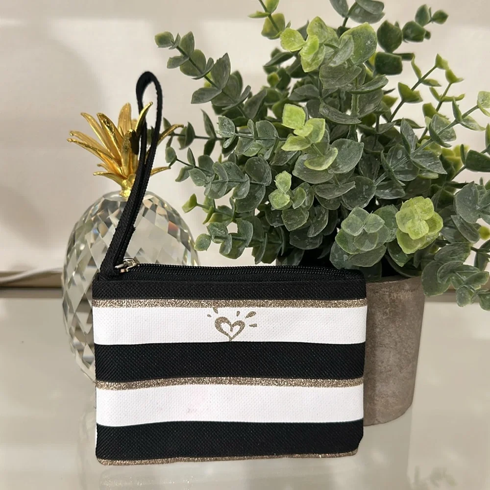 Letter T and E wristlets